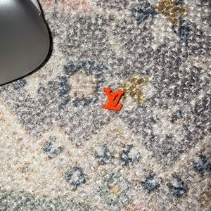 Louis Vuitton Broche